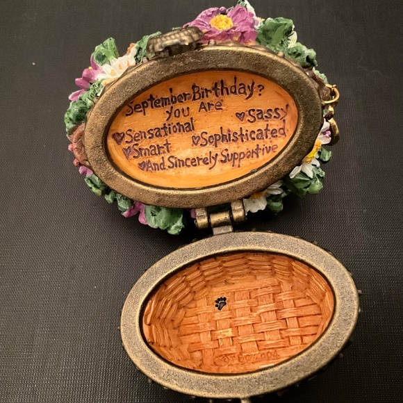 Boyds Bears September Birthday Beary Blossoms Treasure Box - Picture 2 of 3